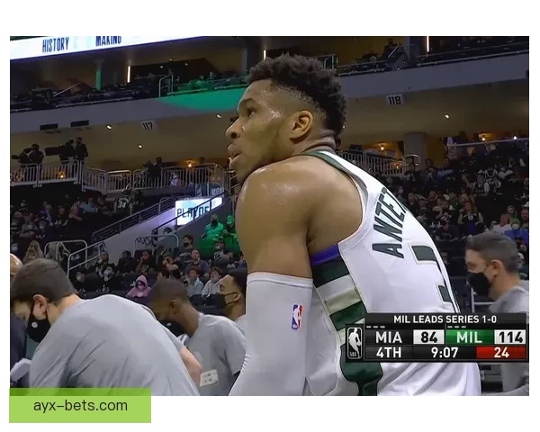 朱利亚诺赫拉德马丁先触球却动作凶狠引发争议